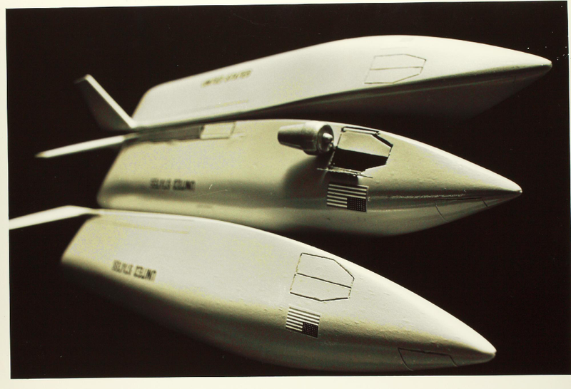 Illustration for article titled This concept art from the Shuttle Program's early days is gorgeous, deliciously retro